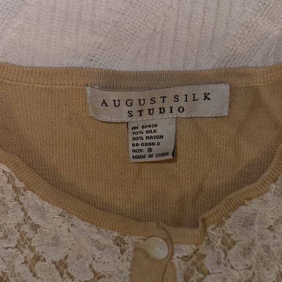 CREAM SILK CARDIGAN WITH WHITE LACE DETAILS - Picture 3 of 3